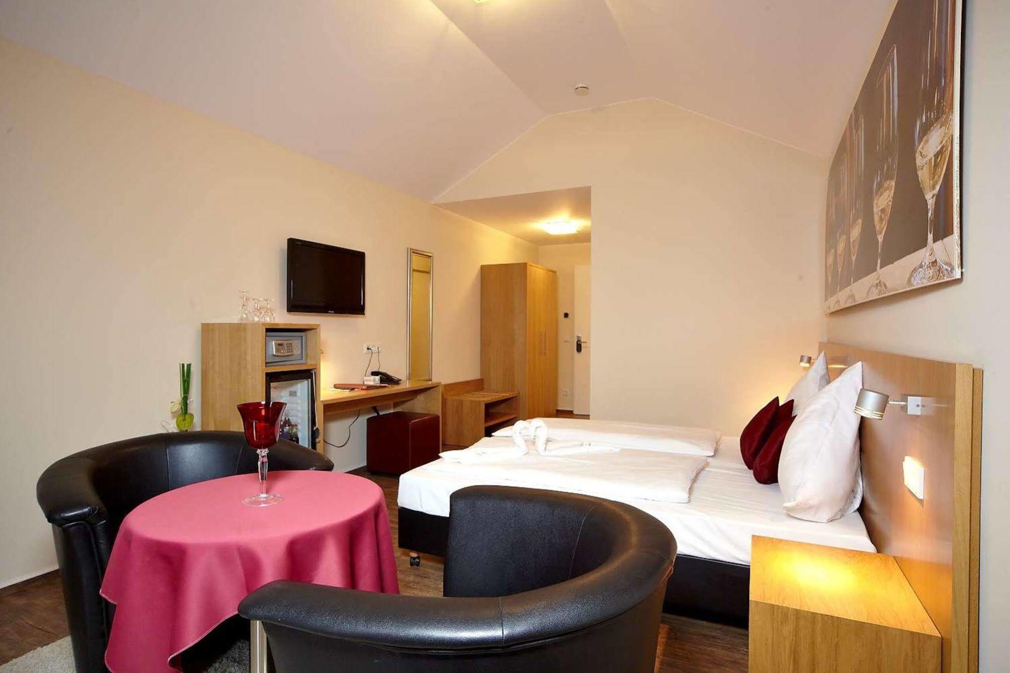 Christiana'S Wein & Art Hotel برنكاستيل كويس المظهر الخارجي الصورة